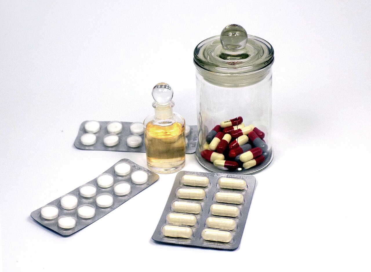 Pills and medicines 02