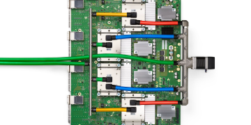 구글 TPU v4 가속기 보드