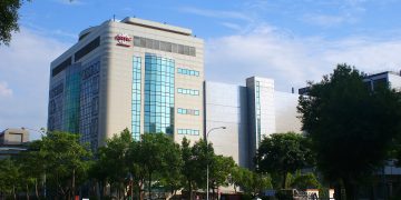 대만 신주 과학단지에 위치한 TSMC Fab 5 반도체 공장 건물 외관