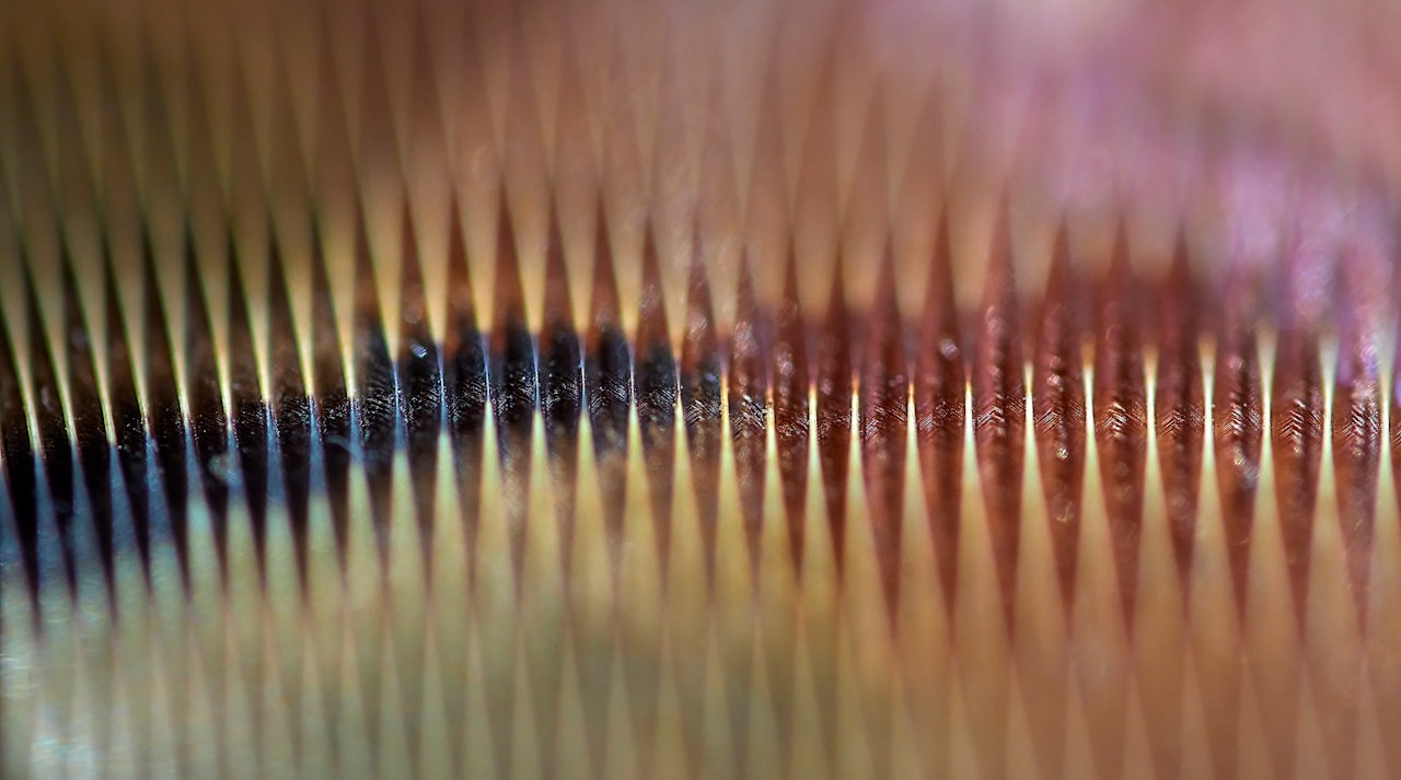 a blurry image of a piece of wood