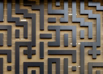 black maze wall