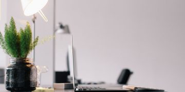 Ollama와 결합한 데스크탑 AI 에이전트 Hermes, 자가 학습·크론 자동화 지원
