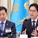 정부 관계자가 모두의 AI 프로젝트 추진 방향을 설명하는 모습