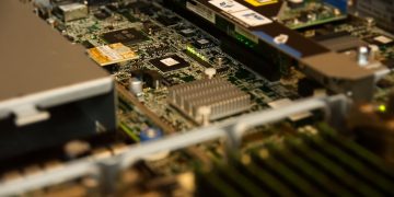 green and black computer motherboard
