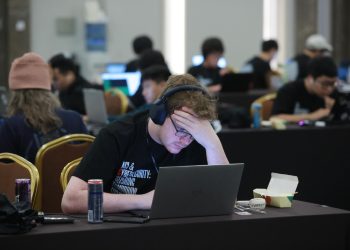 “결국 여기에 그분이 떴다, 뚫을 수 있겠어?”…인간 해커 vs AI 해커, 서울서 첫 격돌 - 매일경제
