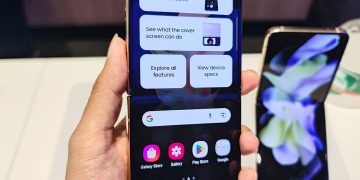 Hands on Samsung Galaxy Z Flip 4