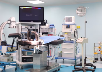 State-of-the-art operating room with advanced surgical equipment and technology.