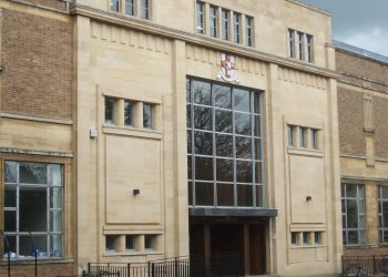 인간·로봇 팀 신뢰 관리 연구를 수행한 University of Bristol 공학 건물