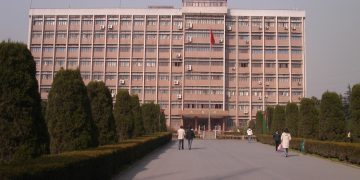 난징정보공정대 NUIST 상셴관 캠퍼스 건물 전경