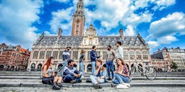 KU Leuven; Toyota Motor Europe; Toyota Research Institute 공식 캠퍼스 사진 — 단일 시점 인간 손 시연을 물리 검증 로봇 팔 궤적으로 바꾸는 DemoBridge 연구진 소속기관