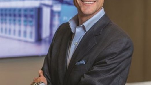 무바달라가 투자한 얼라인드 데이터센터스의 앤드루 샤프 CEO