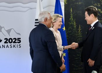 이재명 대통령과 유럽연합 대표단의 G7 회동