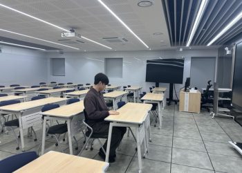 호서대학교 KTX캠퍼스의 60명 수용 첨단 강의실