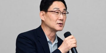 김준현 에이아이빅스랩 대표가 AIBIX를 설명하는 모습