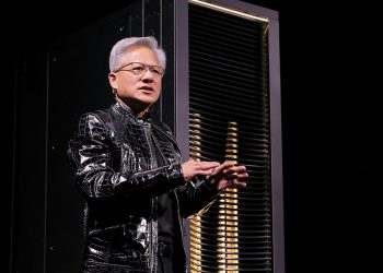 엔비디아 최고경영자 젠슨 황이 루빈 플랫폼을 공개하는 공식 행사 현장