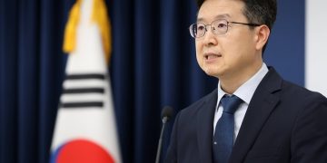 온AI 모바일 서비스 브리핑에서 설명하는 행정안전부 관계자