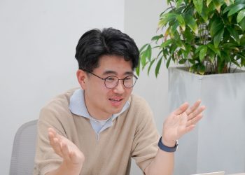 SK브로드밴드 AI 에이전트 업무 혁신을 설명하는 이승준 팀장