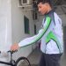 브라질 IFBA 학생들이 TouchBike 장착 자전거를 점검하는 모습