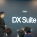 AI inside 관계자가 10월6일 행사에서 새 DX Suite를 소개하고 있다
