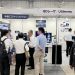 CEATEC 2026의 QD레이저·울티멤스 관련 전시 부스에 모인 관람객들