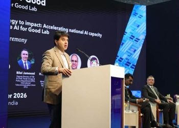 10월 9일 뉴델리 AI for Good Lab 워크숍에서 조티라디티아 신디아 인도 통신부 장관이 발언하는 모습