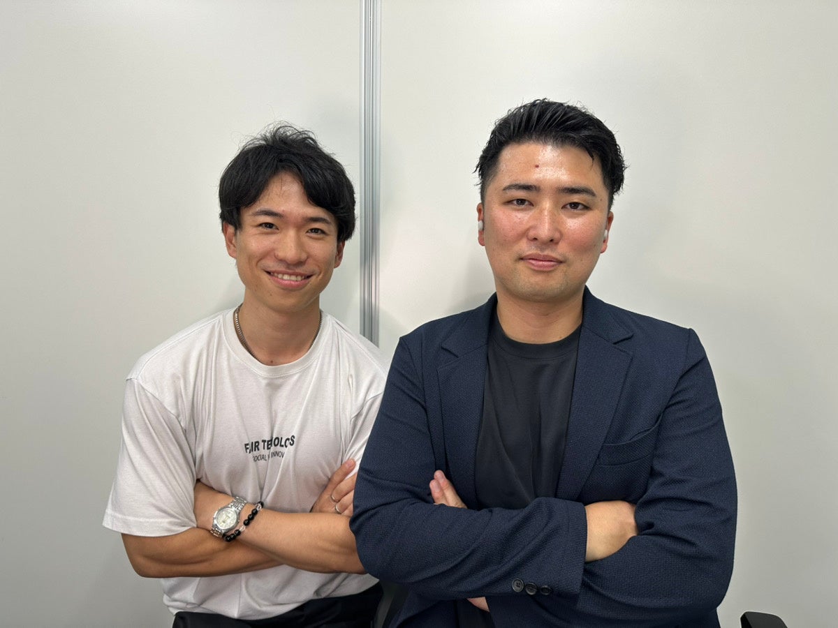 WelvieAI를 운영하는 페어테크놀로지스의 스기모토 유히 COO(왼쪽)와 시모하라 유키 대표
